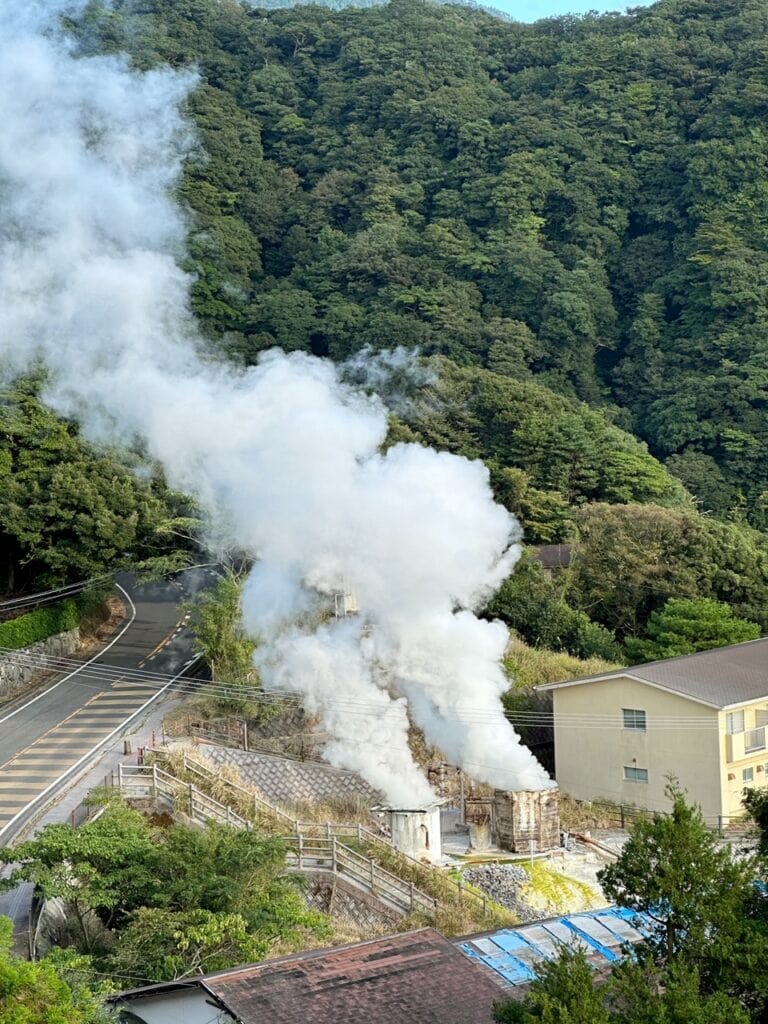 霧島温泉の湯けむり