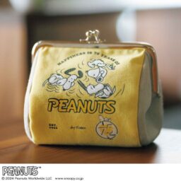 PEANUTSコミック誕生75周年の記念アートで登場！