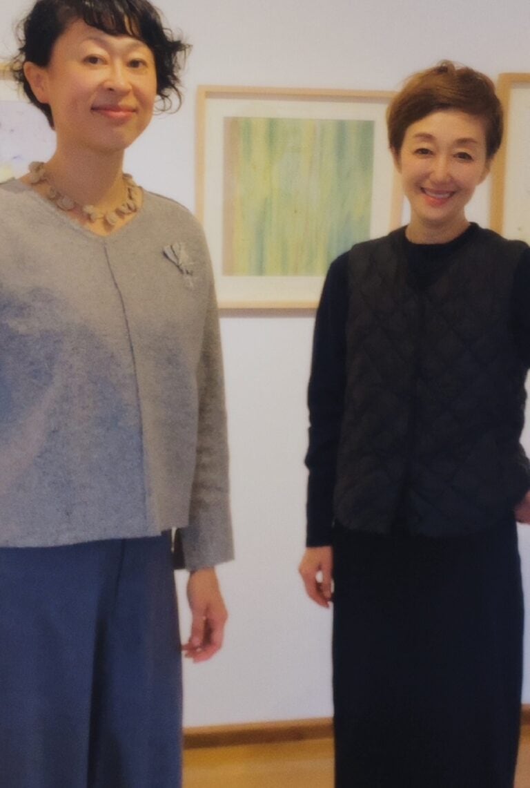 小渕沢在住の画家今井和世さんと吉川千明さん