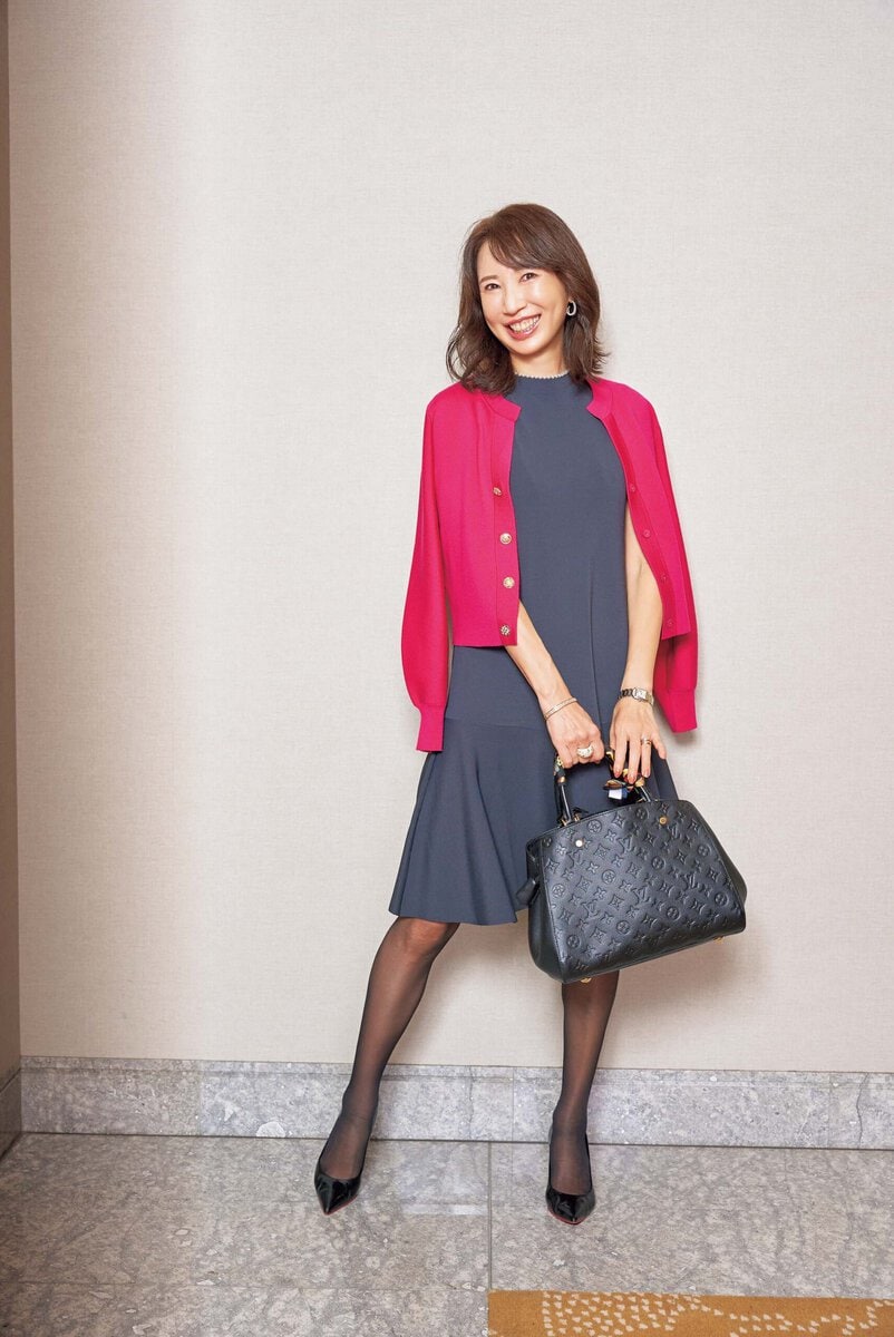 60代のお手本スナップ】「ANAYI(アナイ)」のカーディガンで華やぎ