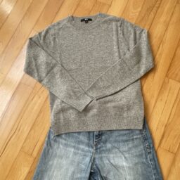 ユニクロ　カシミヤクルーネックセーター　03 GRAY