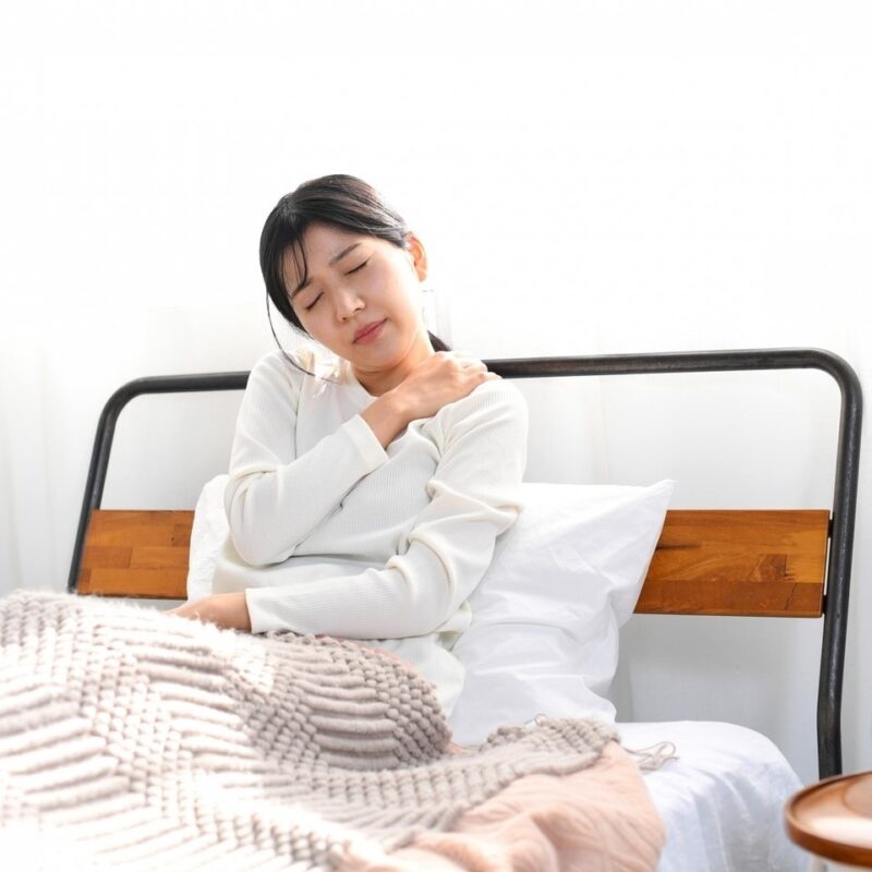 【60代ヘルスケア】睡眠は年齢とともに浅くなるって本当？日常のちょっとした工夫でできる眠りの改善法とは？