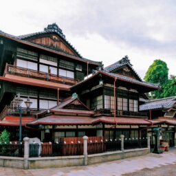 道後温泉本館