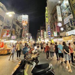 台湾　高雄　六合夜市