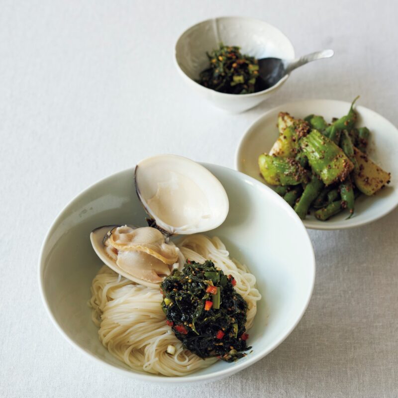【韓国料理レシピ】旬の時期だけ食べられる！「青のりキムチ」は麺料理にぴったり【李映林さん・コウ静子さん直伝！　李家の日々ごはん】