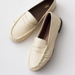 ローファー¥10,990／ザラ（ザラ カスタマーサービス）