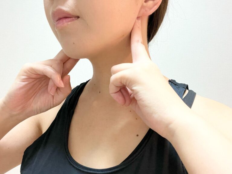 顔まわりのリンパマッサージ②