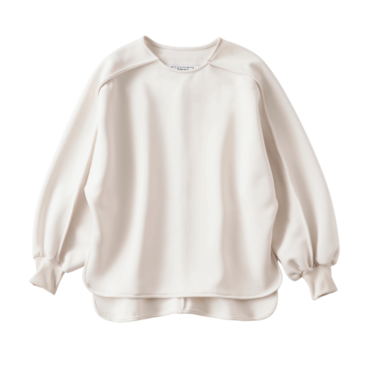 トップス¥39,600／ルームエイト（オットデザイン）