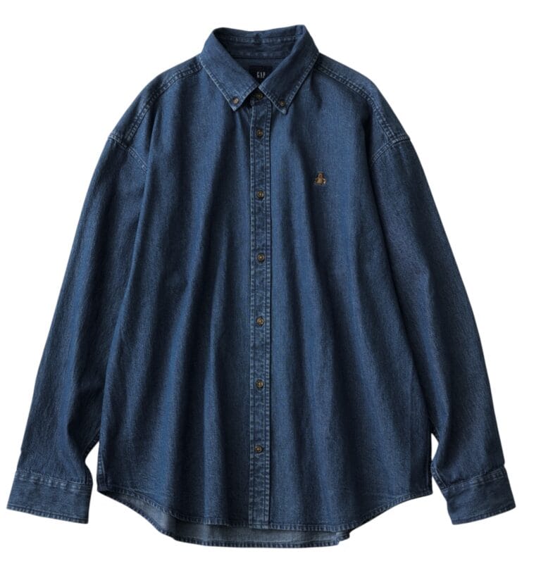 デニムシャツ¥8,990／ギャップ