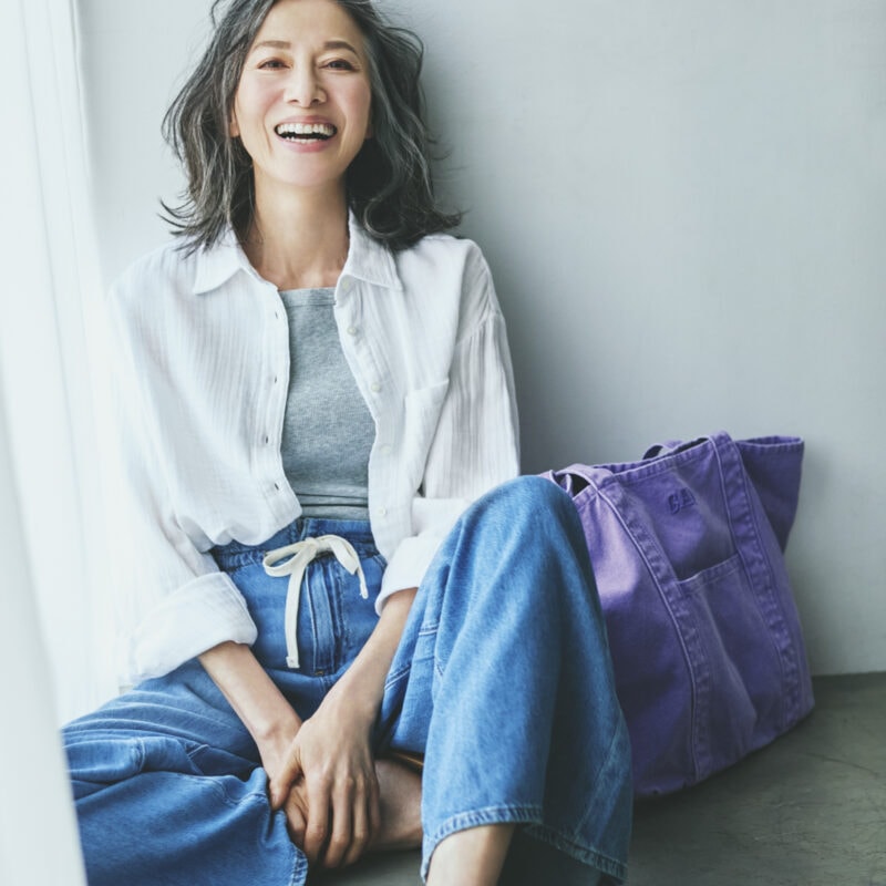 【60代のコスパ服】「GAP」なら着心地のよさも体形カバーも同時に叶う！大人向きデザインが揃った進化を続けるアメリカンブランド【地曳いく子さんセレクト！お値段以上のおしゃれが叶うベストブランド4】