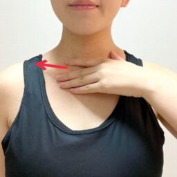 顔まわりのリンパマッサージ④