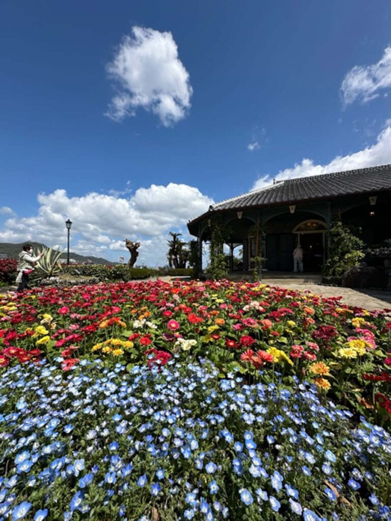 グラバー住宅と花