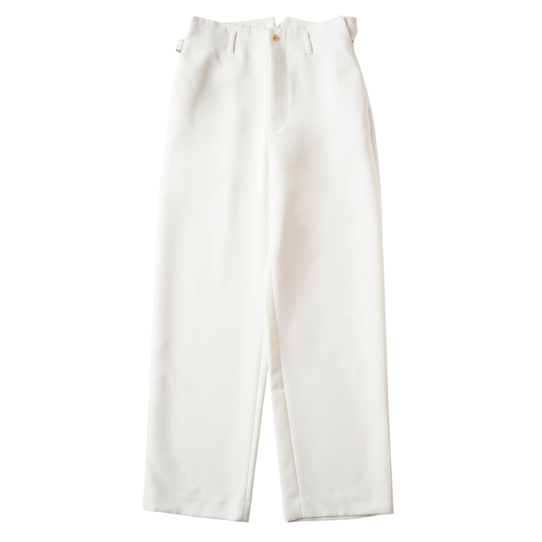 パンツ¥28,600/ニコラ ジェンソン(リノウン)