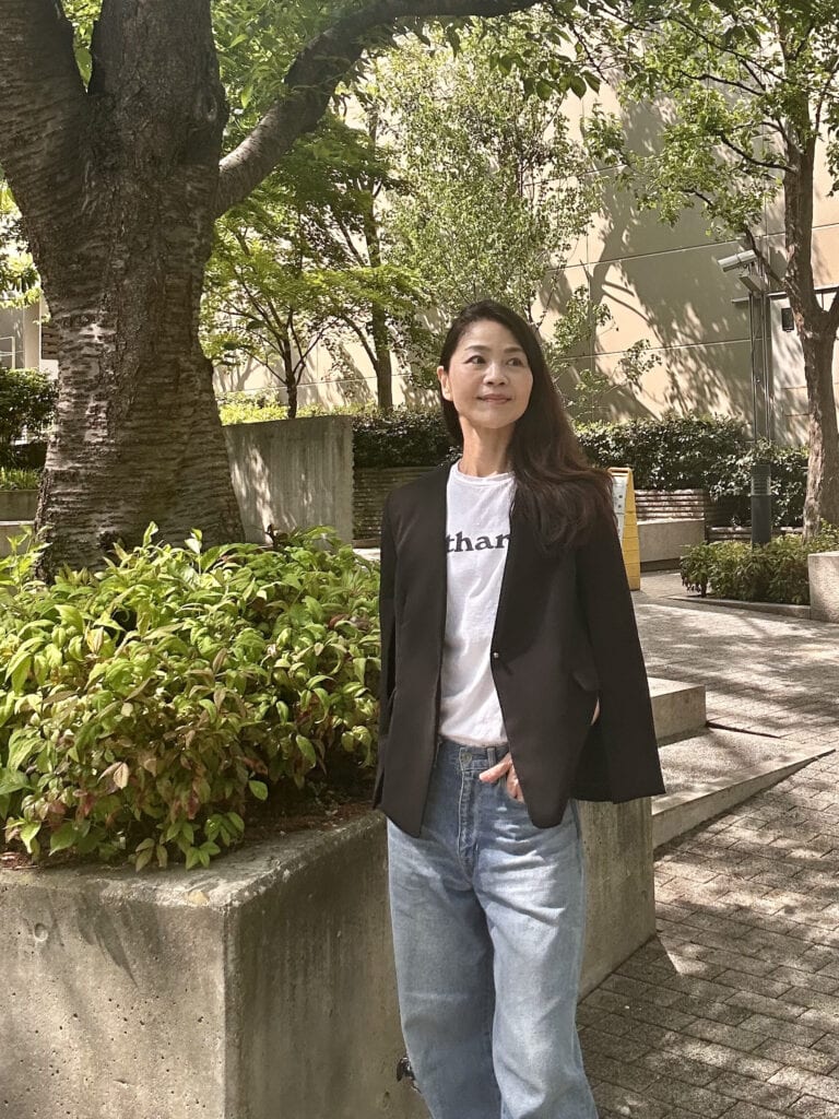 T shirt／madisonblue jacket／ setaichiro denim／framework shoes／銀座ヨシノヤ bag thinkbee