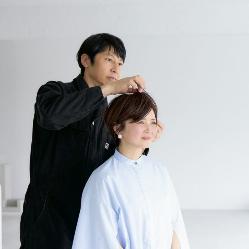 【60代髪型】ヘアセットがうまくいくコツとは？ 美容のプロもおすすめ！60代の髪を美しく整えるスタイリング剤&ヘアガジェット8選