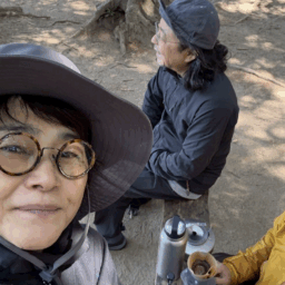 油山の山頂でおにぎりとコーヒーをいただきました