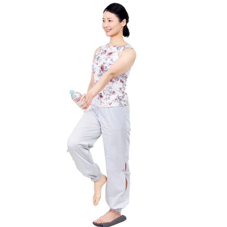 【第7位】【60代ヘルスケア】老化の始まりは「股関節」から！「股関節」の筋肉を鍛えていつまでもアクティブに動ける体に！【股関節エクササイズvol.3】