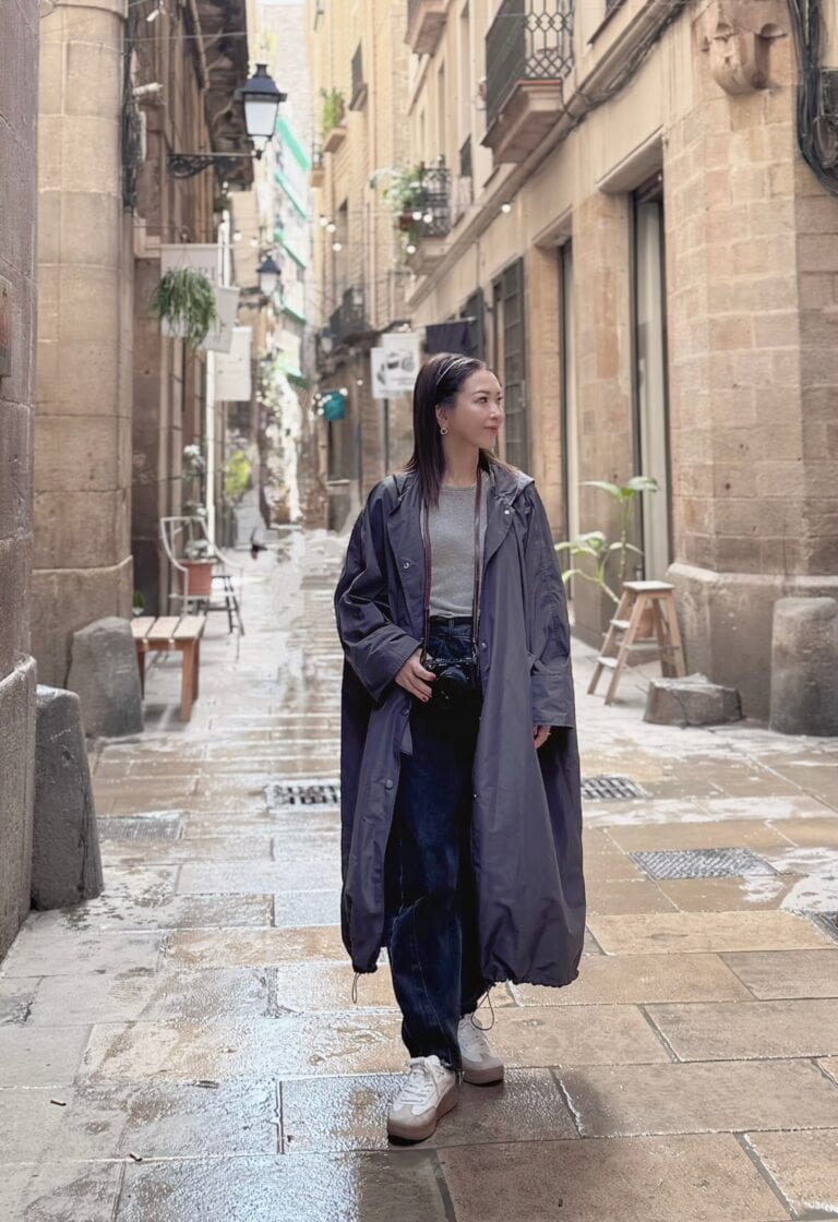 スペインのエル・ボルン地区を訪れた様子