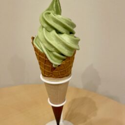 日本茶専門店「SHIKI」の日本一濃厚な抹茶ソフトクリーム