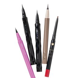 インテグレート スナイプジェルライナー N BR620 ¥1,045（編集部調べ）／資生堂　エクセル メロウシェードリキッドライナー ML02　¥1,540／常盤薬品工業（サナ）　ケイト スーパーシャープライナーEX4.0　BK-1、BR-1 各¥1,430（編集部調べ）／カネボウ化粧品　デジャヴュ ラスティン ファインE ショート筆リキッド ブラックブラウン ¥1,430／イミュ