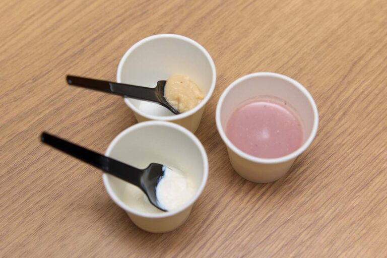 南雲先生手作りの発酵食品を試食！
