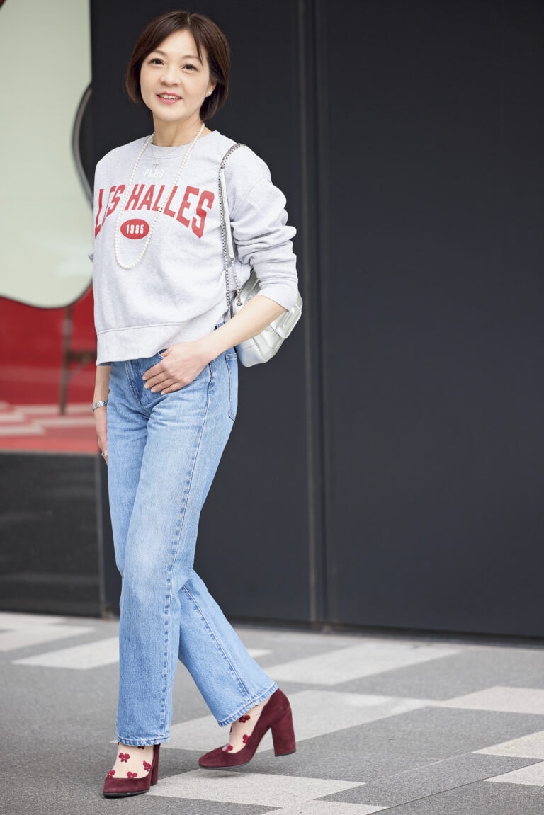 色のトーンを合わせるとコスパ服も品よくまとまります