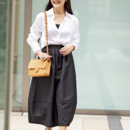 コスパ服はシックにまとめて大人らしい装いを意識