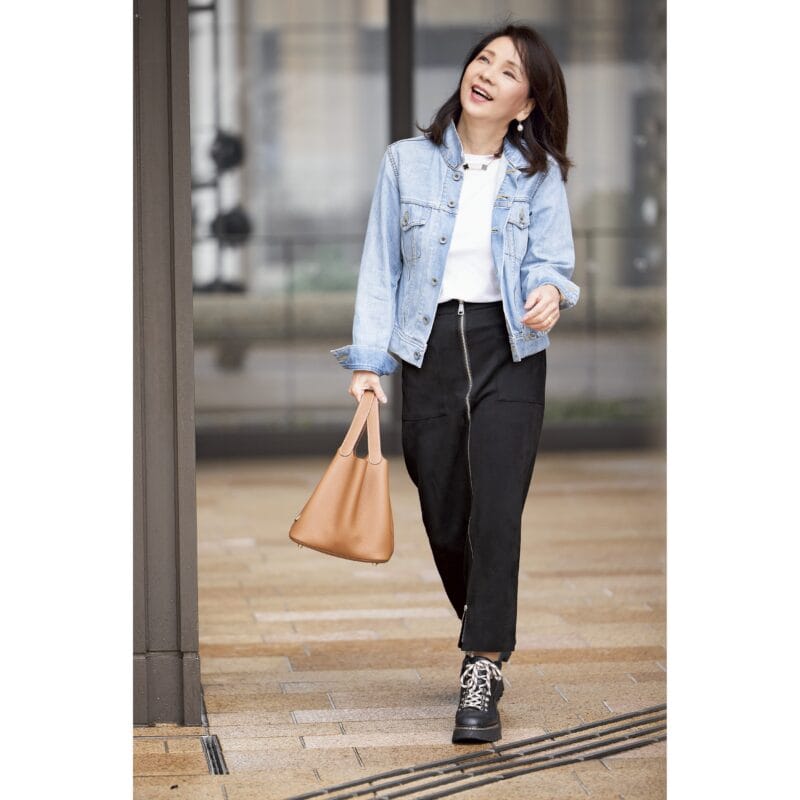 【60代のコスパ服】初夏の冒険アイテムは「ZARA」で！ジップつきタイトスカートは着まわし力抜群の便利アイテム！