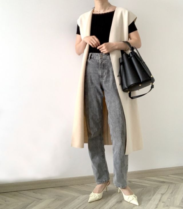 ファッションを楽しむ女性