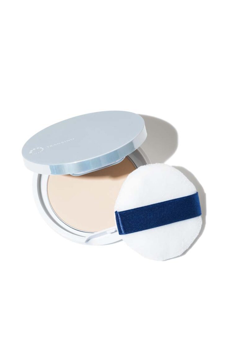 トランシーノ 薬用UVパウダーEX ［医薬部外品］SPF50+・PA++++ 11g ¥3,300（編集部調べ）／第一三共ヘルスケア