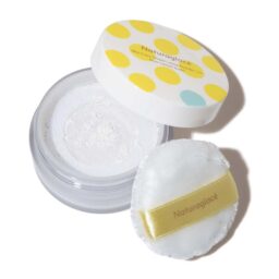 スキンケアシールド ルースパウダー UV ML SPF50+・PA+++ 5.5g ¥3,960（数量限定品）／ナチュラグラッセ