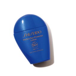 SHISEIDO パーフェクト  サンプロテクターローション SPF50+・PA++++  50㎖ ¥6,600／SHIEIDO