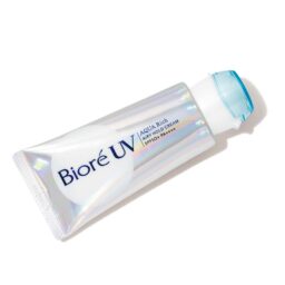 ビオレUV アクアリッチ エアリーホールドクリーム SPF50+・PA++++ 70g ¥1,430（編集部調べ・店舗限定発売）／花王