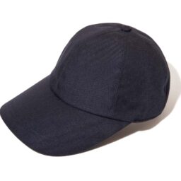 キャップ ネイビー（新色） ¥9,130／サンバリア100