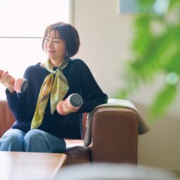 スカーフ¥22,000／マニプリ