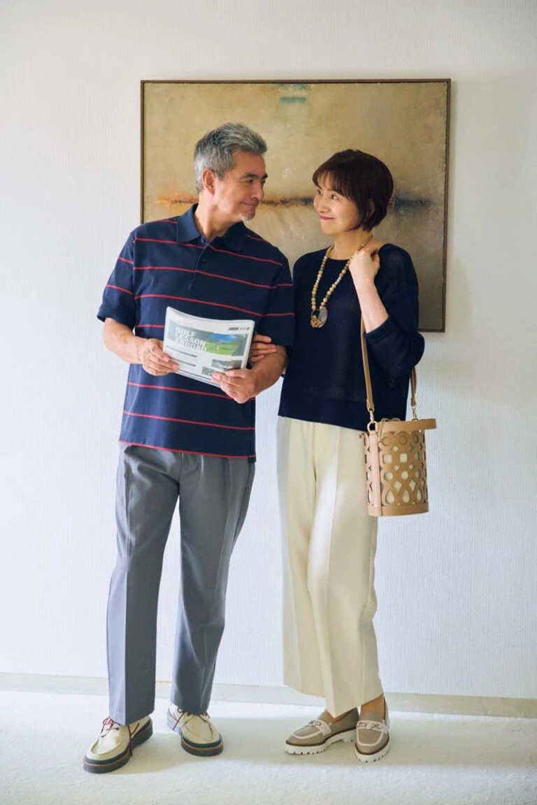 【雄三】ポロシャツ ¥2,990／ユニクロ アンド ジェイ ダブリュー アンダーソン（ユニクロ）、パンツ¥26,400／アンヌ（バート）、シューズ¥19,800／ ストーム（アースマーケティング）