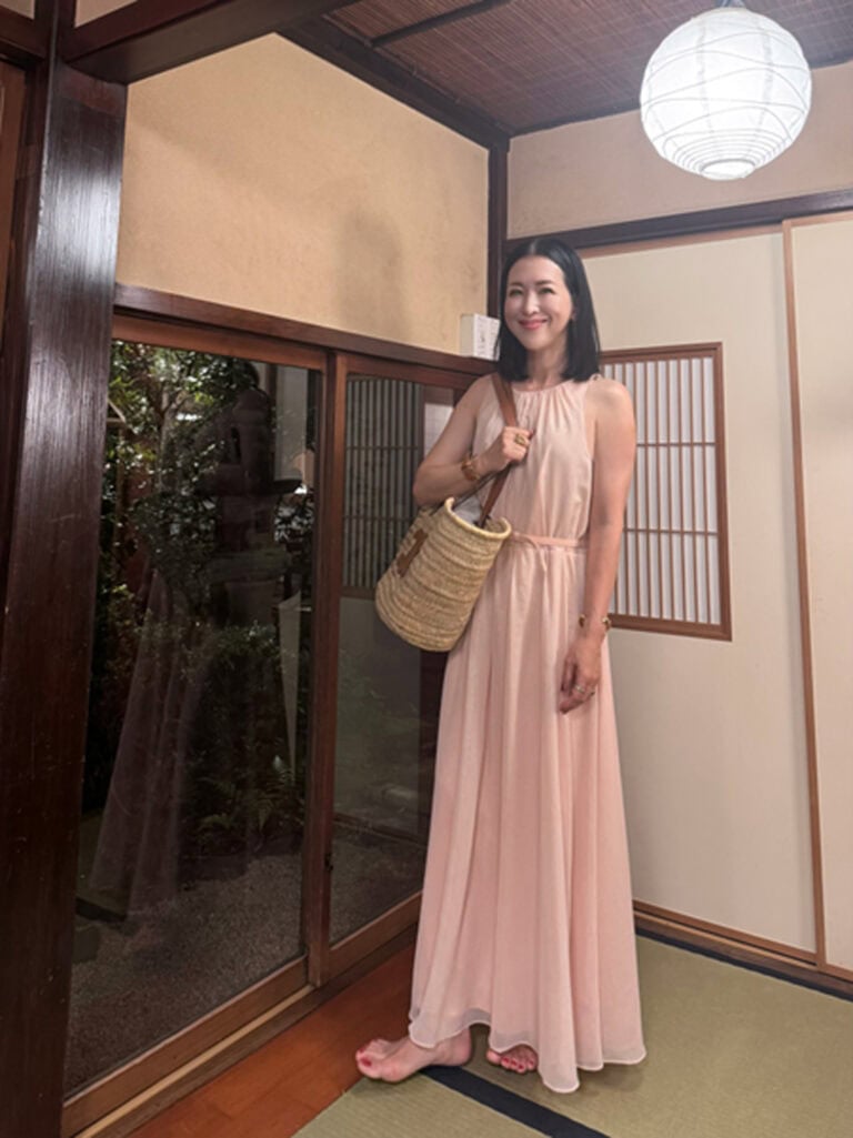 Dress／RALPH LAUREN、Bag／CELINE、Shoes／Tony Bianco