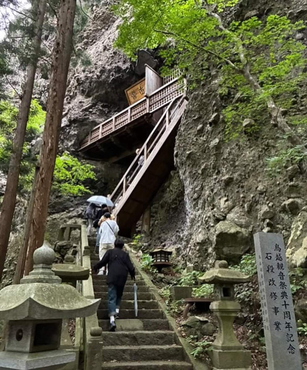 鳥越観音へお参りへ