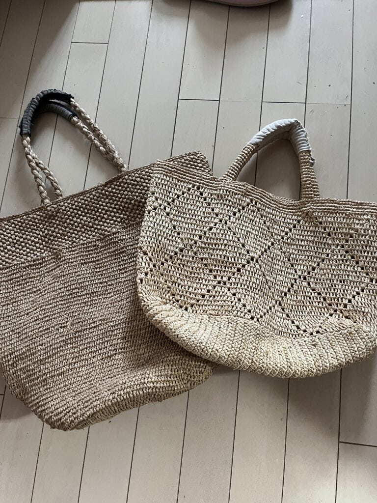 ラフィアのカゴバッグ