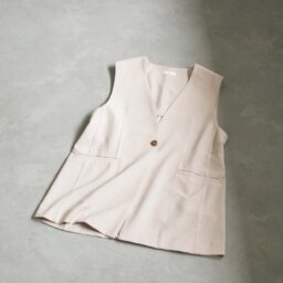 ジレ¥5,940／クロス ファンクション