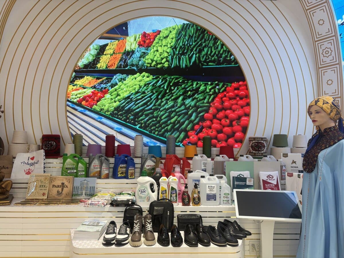 大阪　関西万博　トルクメニスタン館