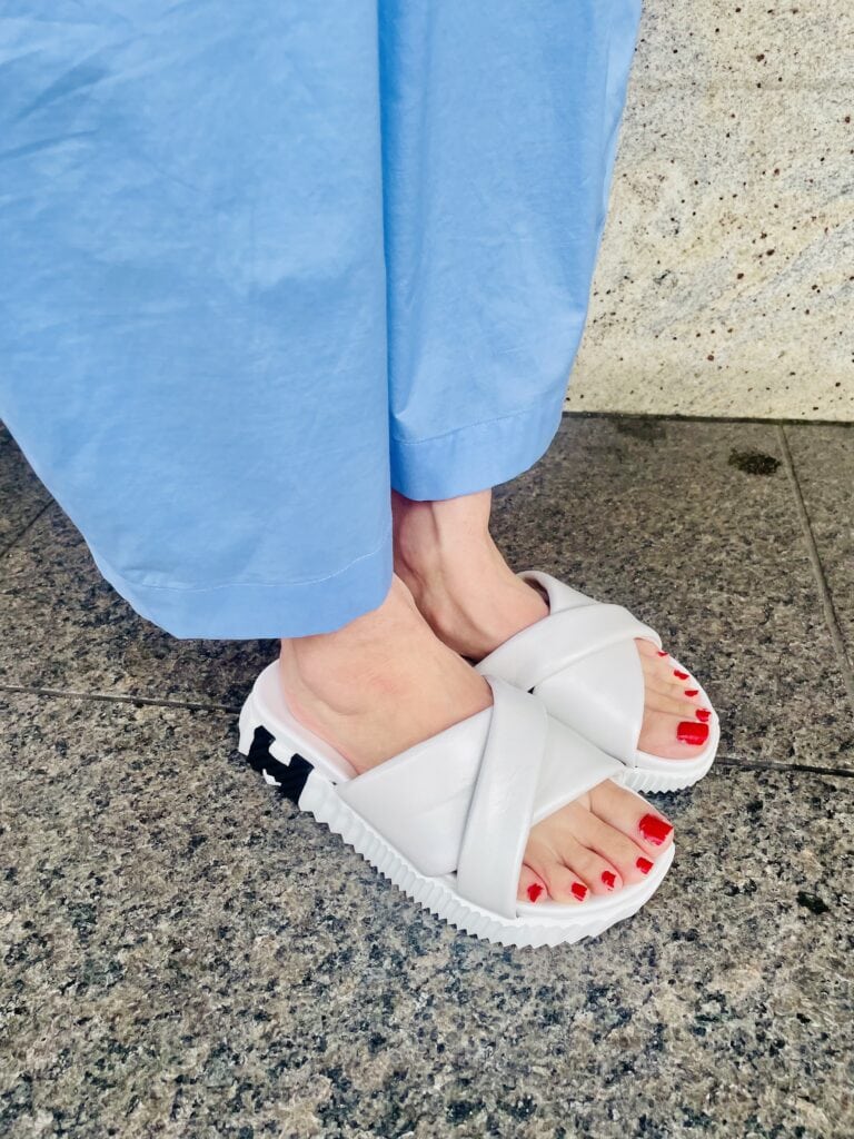 サンダル