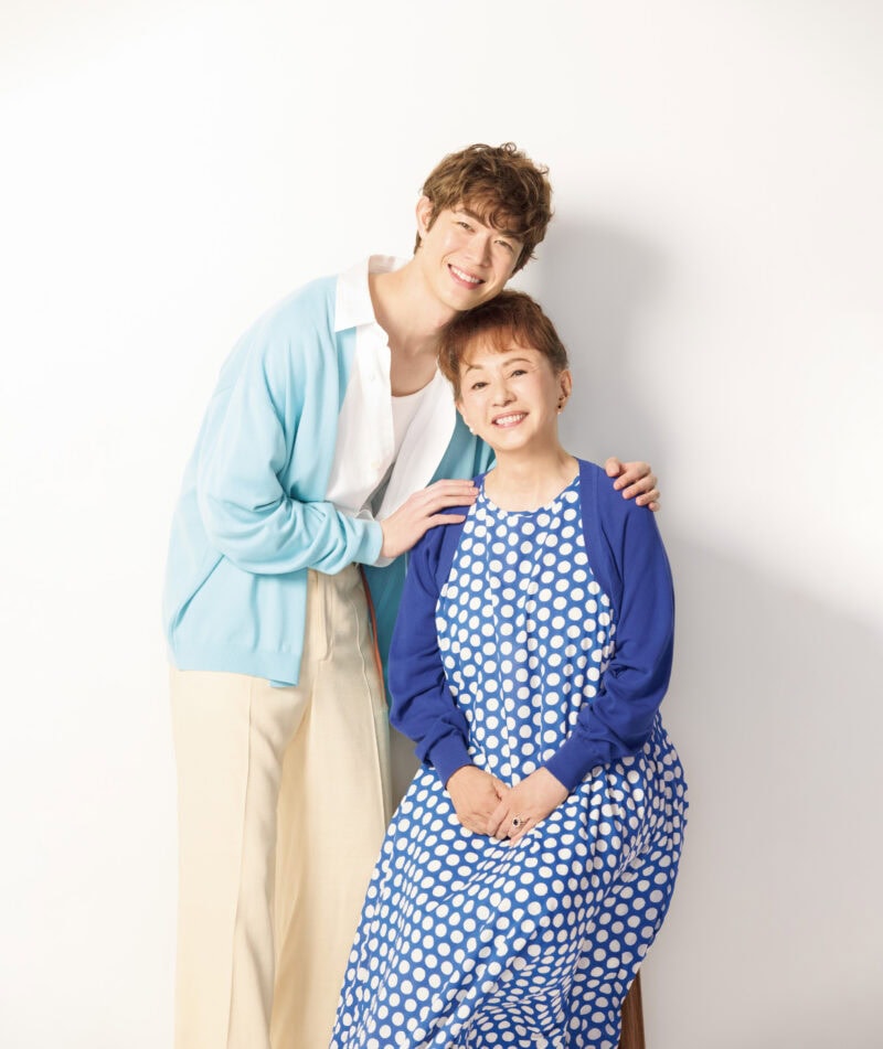 【宮沢氷魚さん×加賀まりこさん対談 前編】NHKドラマ10『しあわせは食べて寝て待て』の裏話ほか、おふたりの温かな関係性が伝わってくる素敵な対談は必見！