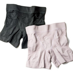 デリットテック（女性用）全2色¥7,800、マチつきタイプは1色展開 ¥7,900／ともにドクターイースト