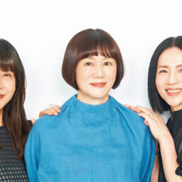 （左）エディター、ライター片岡えりさん、（中央）ビューティエディター入江信子さん、（右）エディター、ライター松本千登世さん