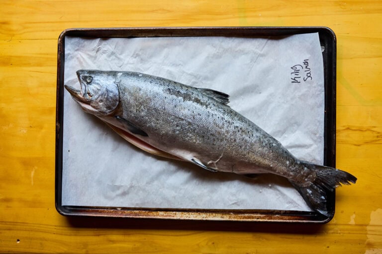 サーモン類の中で最も大きく、風味や栄養面でも優れたキングサーモン。文字通りサーモン界の王様です