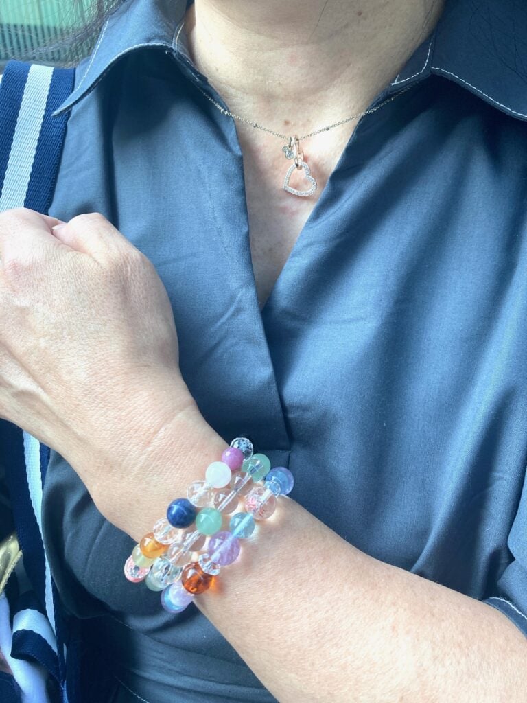 パワーストーンとミッキーネックレス