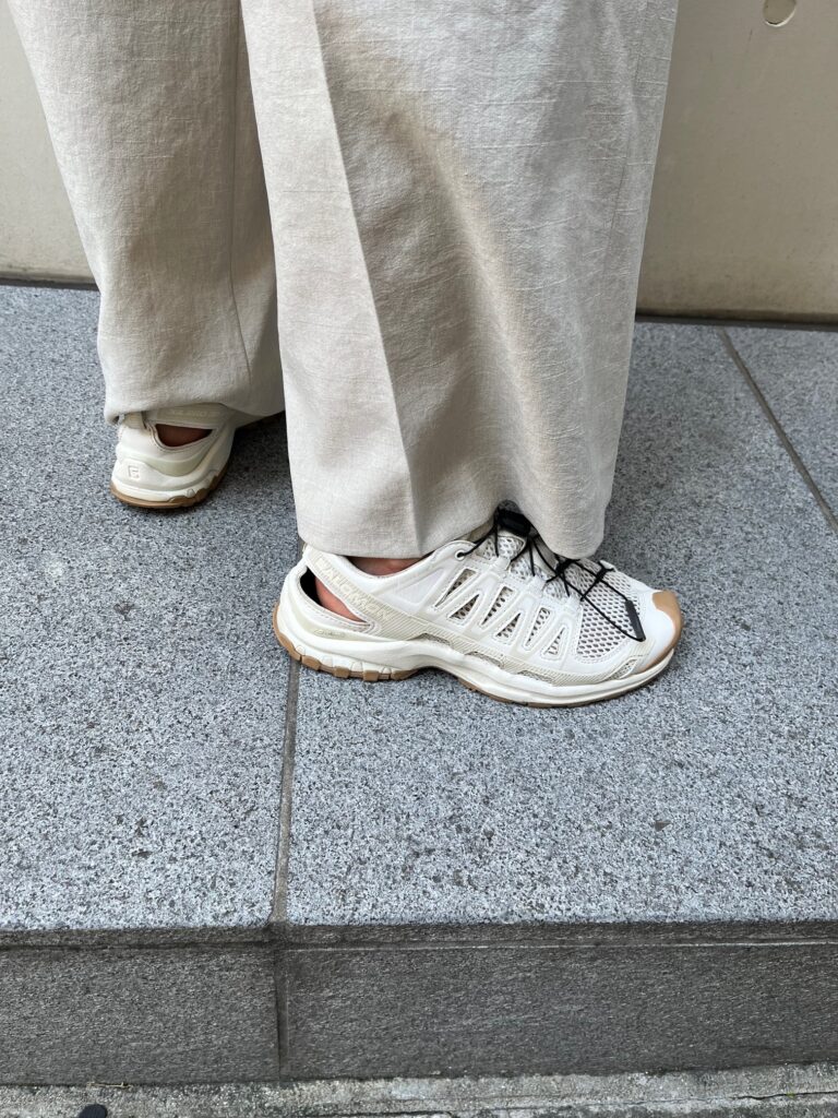 「サロモン」のシューズ
