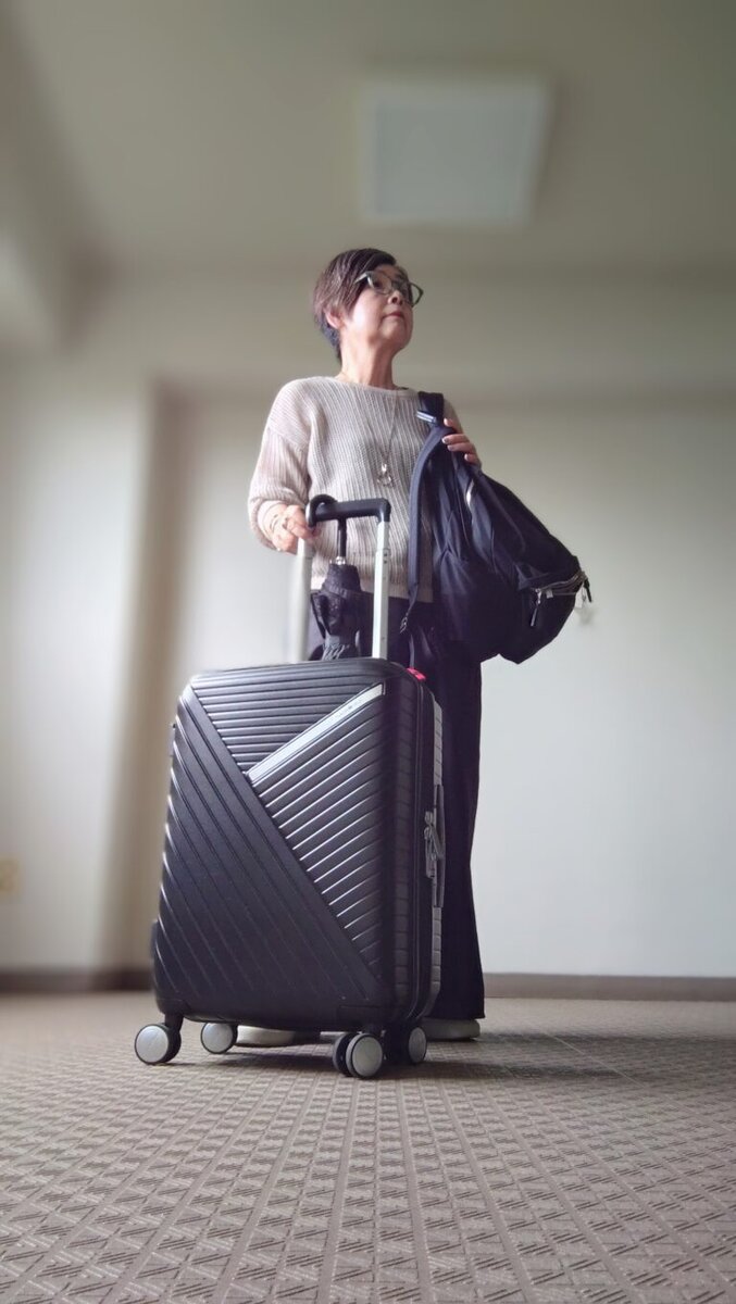 礒部良子さんの旅行コーデ