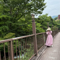 不動滝から渓流沿いをそぞろ歩くだけで癒されます